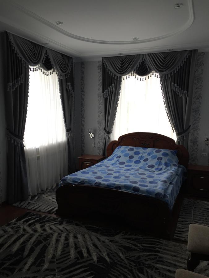 Hotel Oktan Kryve Ozero Exterior foto